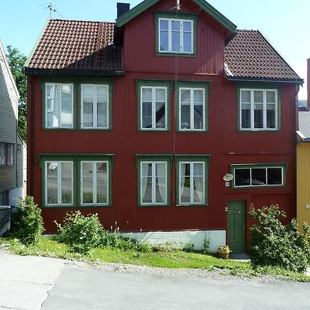 Red Old House Tromso Apartment Quarto foto